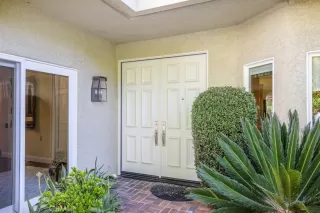 Photo #4: OC26061676 Listing