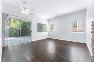 Photo #4: OC26061795 Listing 