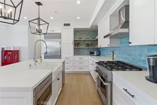 Photo #4: OC26062659 Listing 