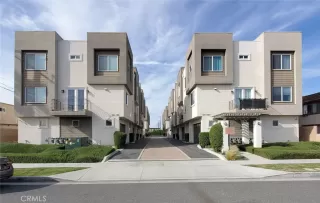 Photo #2: OC26062707 Listing 