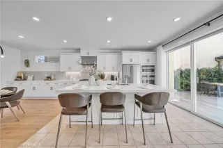 Photo #5: OC26063052 Listing