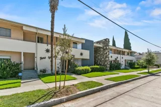 Photo #2: OC26063825 Listing 