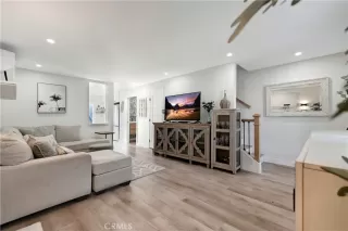 Photo #4: OC26063951 Listing 