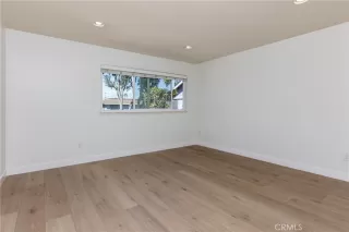 Photo #5: OC26064376 Listing