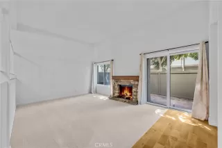 Photo #4: OC26064392 Listing