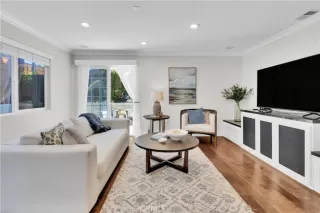 Photo #4: OC26064406 Listing 