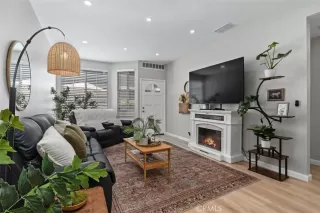 Photo #4: OC26064514 Listing