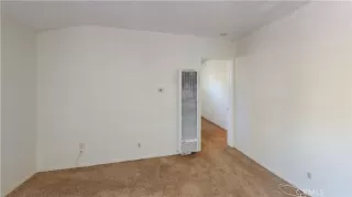 Photo #5: OC26064543 Listing