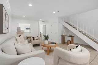 Photo #6: OC26064613 Listing