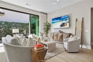 Photo #5: OC26065310 Listing