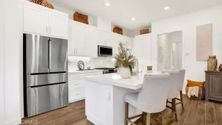 Photo #5: OC26065638 Listing 