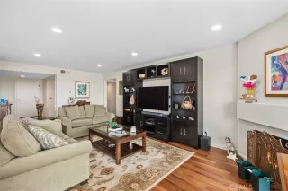 Photo #3: OC26065739 Listing