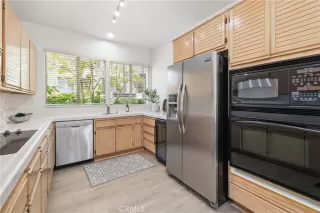 Photo #5: OC26065755 Listing 