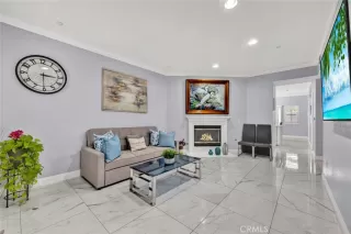 Photo #1: OC26066003 Listing 