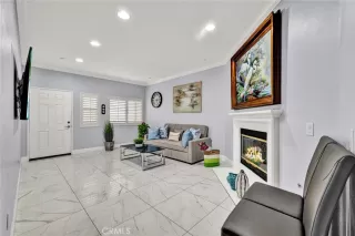 Photo #2: OC26066003 Listing 