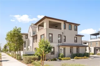 Photo #2: OC26066170 Listing 