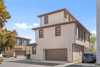 Photo #4: OC26066170 Listing 