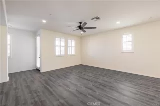 Photo #4: OC26066392 Listing