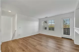 Photo #5: OC26066409 Listing 