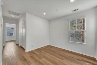 Photo #6: OC26066409 Listing 