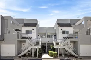 Photo #4: OC26066442 Listing