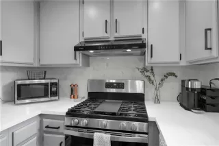 Photo #6: OC26066640 Listing