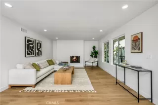 Photo #3: OC26066848 Listing