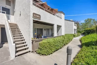 Photo #4: OC26066873 Listing 