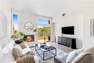 Photo #2: OC26067081 Listing