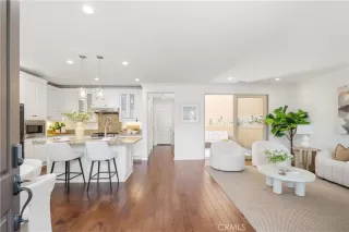 Photo #2: OC26067422 Listing