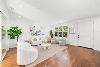 Photo #5: OC26067422 Listing