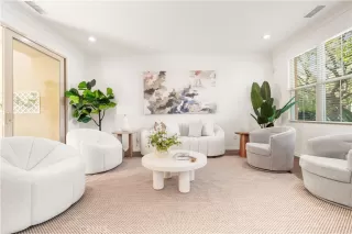 Photo #6: OC26067422 Listing