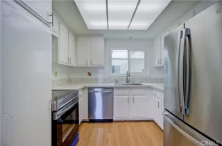 Photo #5: OC26067641 Listing