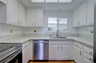 Photo #6: OC26067641 Listing