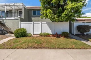 More Details about MLS # OC26067950 : 22953 VIA CEREZA #3E 3E