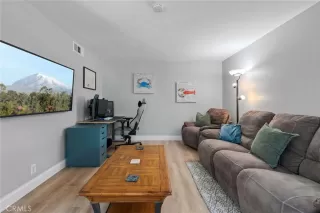 Photo #6: OC26067950 Listing 