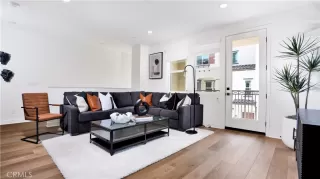 Photo #4: OC26067965 Listing 