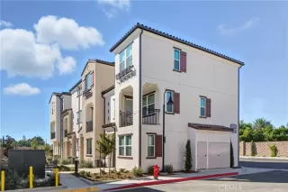 Photo #1: OC26068122 Listing 