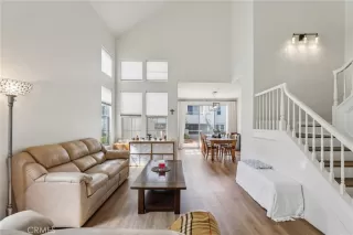 Photo #4: OC26068136 Listing