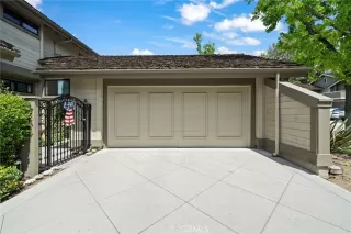 Photo #4: OC26068226 Listing 