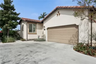 Photo #2: OC26068809 Listing 