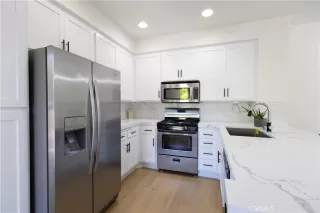 Photo #3: OC26069098 Listing 