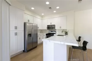 Photo #6: OC26069098 Listing 