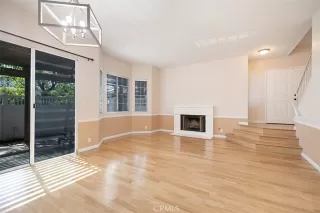 Photo #4: OC26069518 Listing 