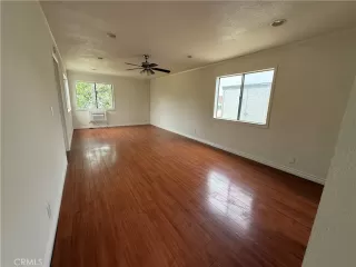 Photo #5: OC26069551 Listing 