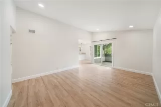 Photo #2: OC26069788 Listing 