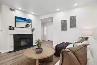 Photo #6: OC26069990 Listing 