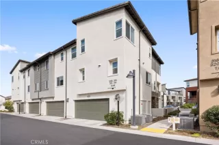 Photo #3: OC26070424 Listing 