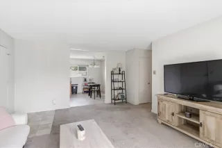 Photo #4: OC26070479 Listing 