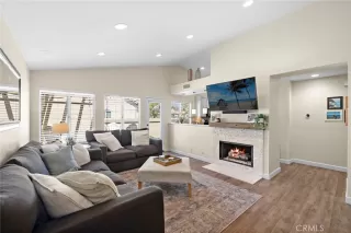 Photo #4: OC26070533 Listing 